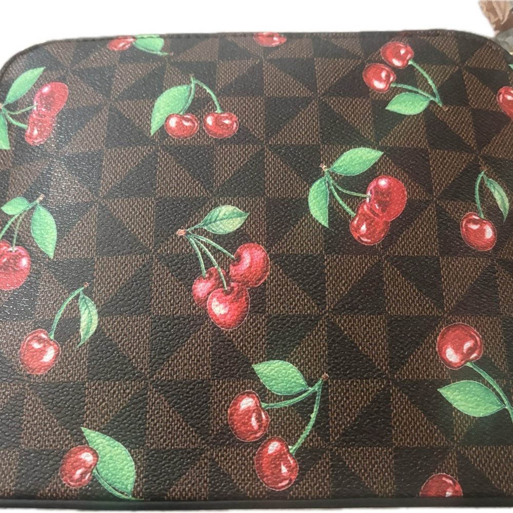 Fashion Cherry Print Crossbody Bag with Gold Chain - Picture 3 of 8
